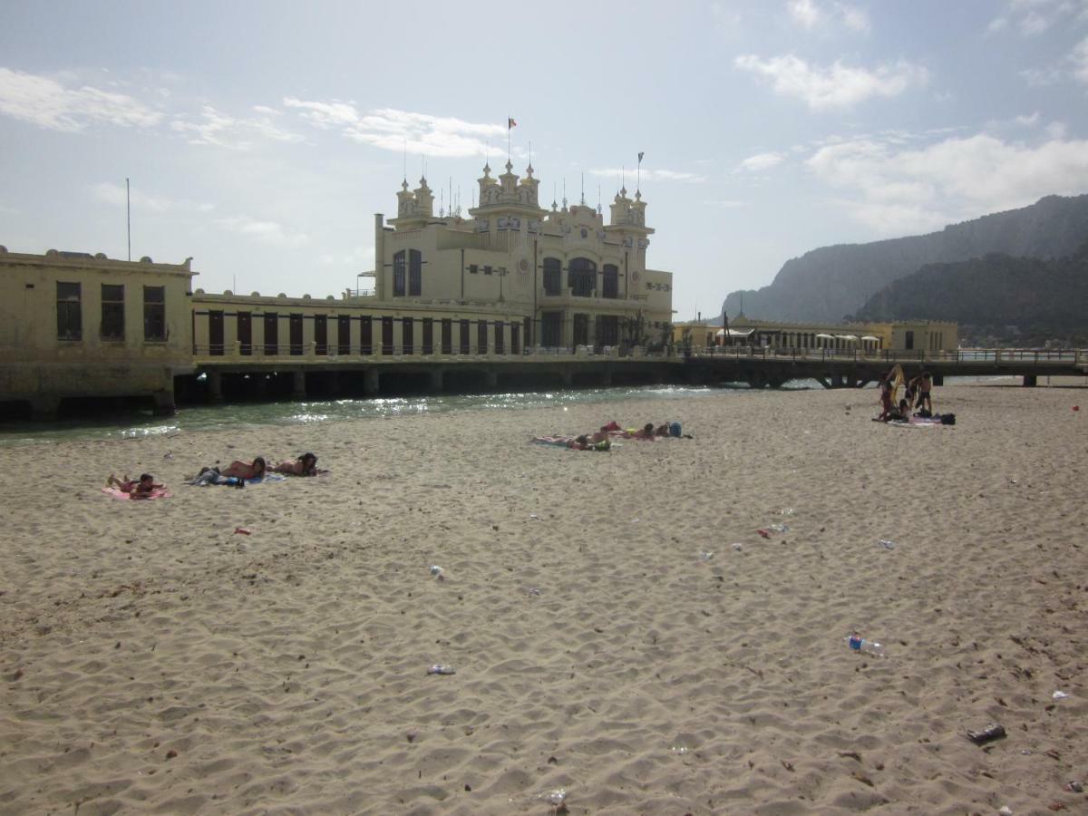 Mondello Beach Holyday Palermo Esterno foto